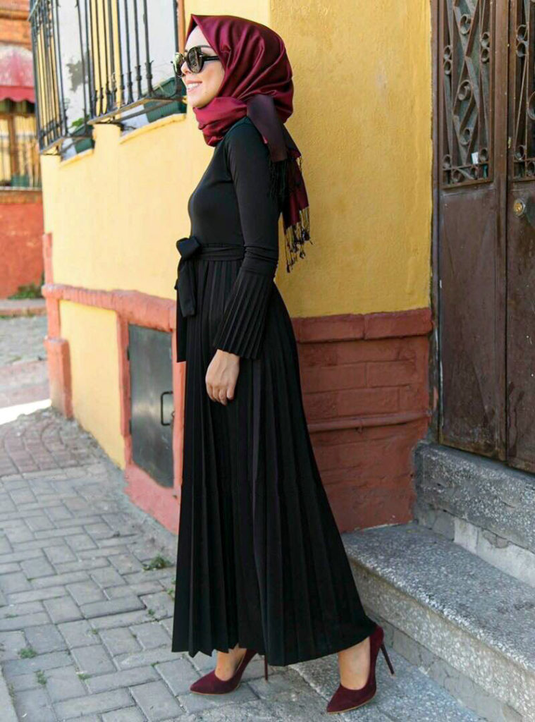 Long Pleated Maxi Dress with Belt – after MODA