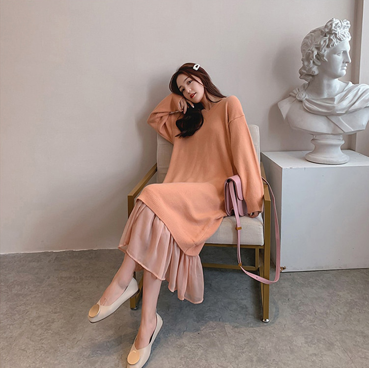 Elegant V-Neck Midi Sweater Dress with Ruffles | After Moda