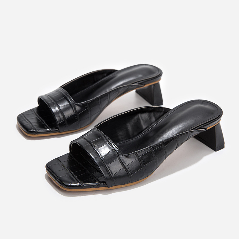 Low Heel Slip-On Mule Sandals – after MODA